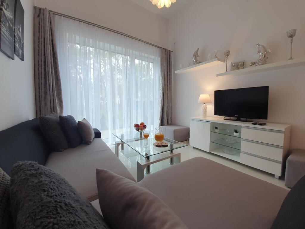 Dwie Sosny Apartamenty Przy Plazy - Sauna, Jacuzzi, Silownia, Bawialnia - 365Pam 尤斯托尼莫斯基 外观 照片